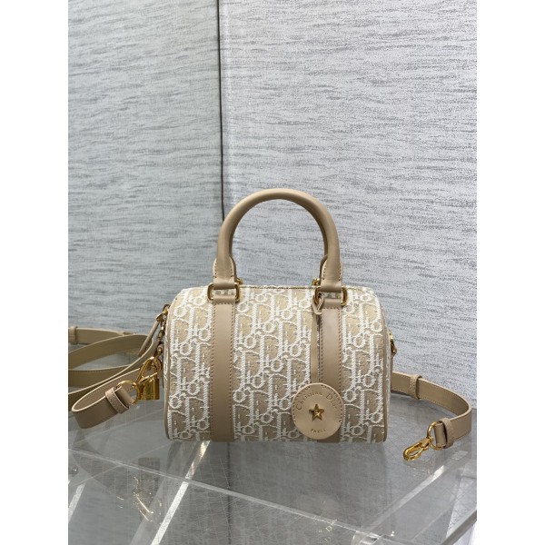 Bag-Dior-282 Size :  20.5 x 13.5 x 12cm 