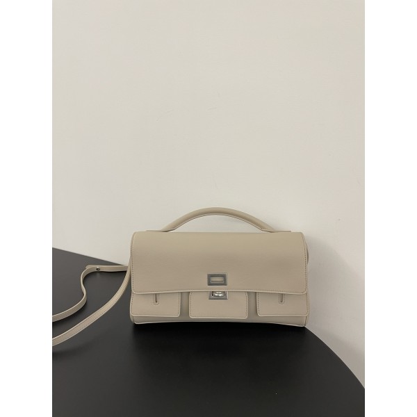 Bag-Fendi-015 Size :   27x6x15cm 