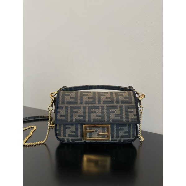 Bag-Fendi-017 Size :   27x6x15cm 