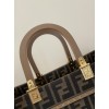 Bag-Fendi-031 Size :   18.5x12x10cm 