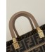 Bag-Fendi-031 Size :   18.5x12x10cm 