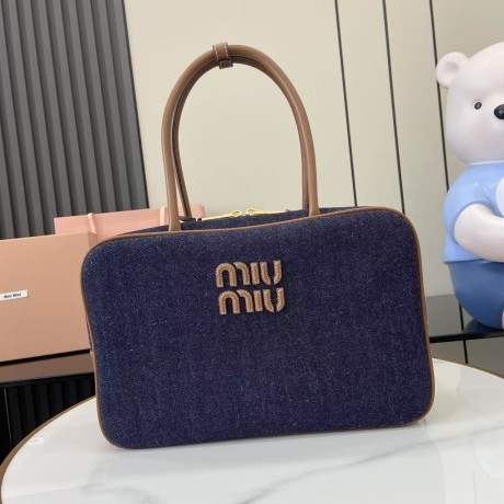 Bag-GU-159 Size :   34X23X12 cm