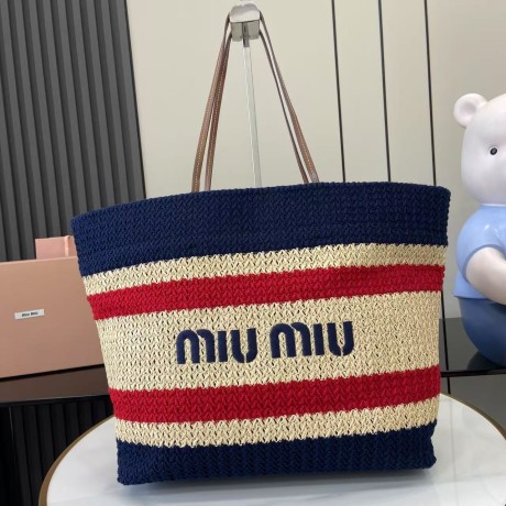 Bag-GU-182 Size :   40X34X16 cm