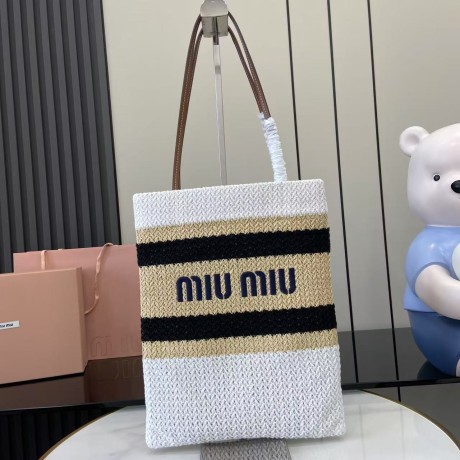 Bag-GU-189 Size :   30X38 cm