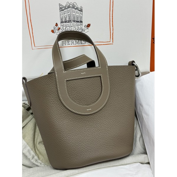 in the loop 18/Étoupe Grey (Étoupe)   Silver Hardware