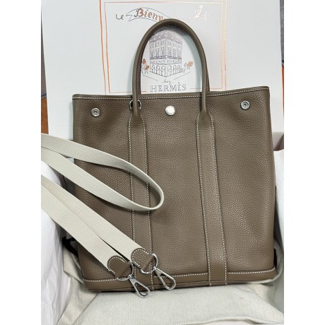 Garden 18/Étoupe Grey (Étoupe)   28x29x7