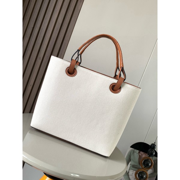 Bag-Loe-001 Size :   29 x25 x14 cm