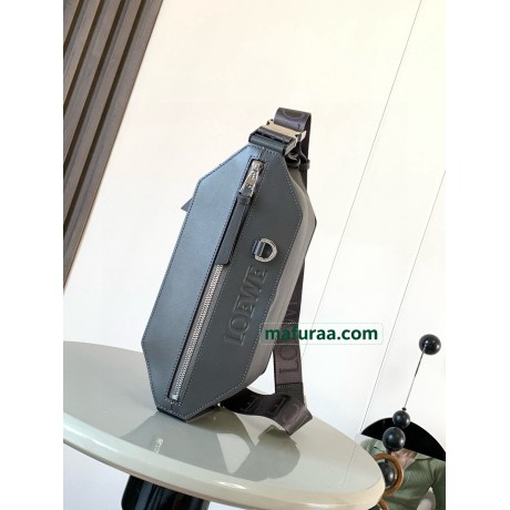 Bag-Loe-011 Size :   32.5 x9 x12.3 cm