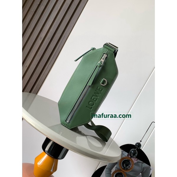 Bag-Loe-012 Size :   32.5 x9 x12.3 cm