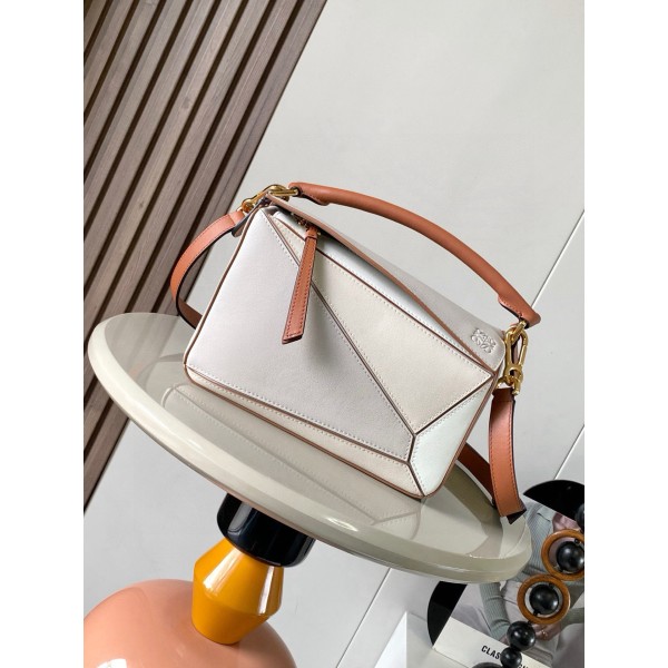 Bag-Loe-029 Size :   18 x12.5 x8 cm