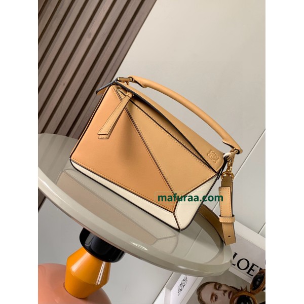 Bag-Loe-031 Size :   18 x12.5 x8 cm