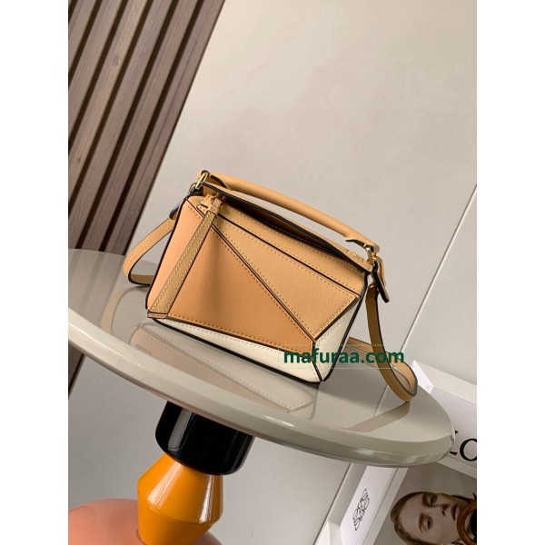 Bag-Loe-032 Size :   18 x12.5 x8 cm