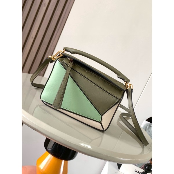 Bag-Loe-034 Size :   18 x12.5 x8 cm