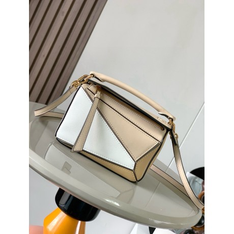 Bag-Loe-035 Size :   18 x12.5 x8 cm