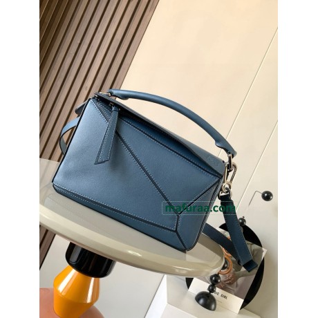 Bag-Loe-073 Size :   24x16x27 cm