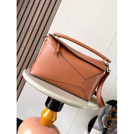 Bag-Loe-085 Size :   33x14.7x21.5 cm