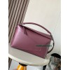 Bag-Loe-087 Size :   33x14.7x21.5 cm