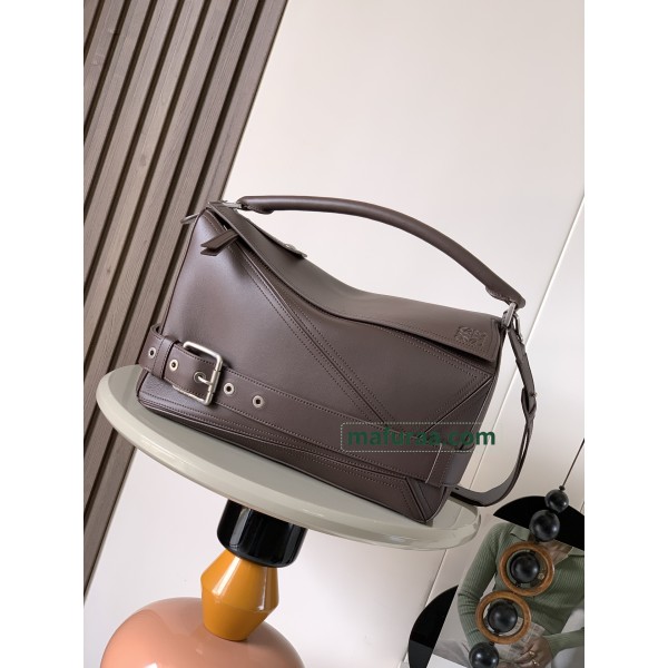 Bag-Loe-098 Size :   33 x21.5 x15 cm