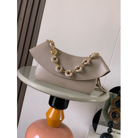 Bag-Loe-101 Size :   26 x18 x13 cm