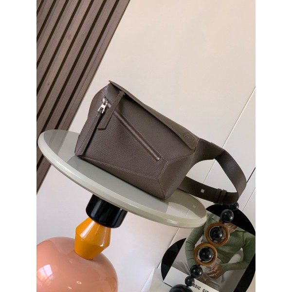 Bag-Loe-104 Size :   24 x16 x10.5 cm