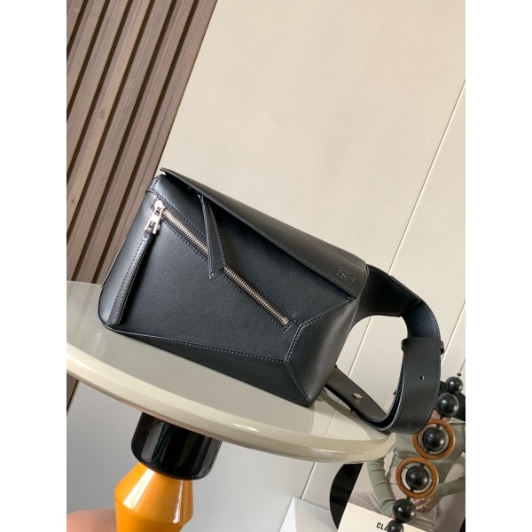 Bag-Loe-108 Size :   24 x16 x10.5 cm