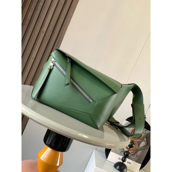 Bag-Loe-109 Size :   24 x16 x10.5 cm