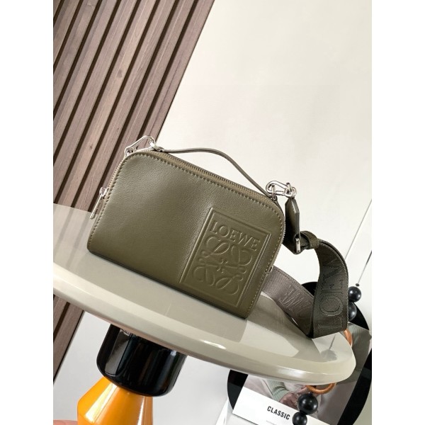 Bag-Loe-121 Size :   18 x13 x8.5 cm