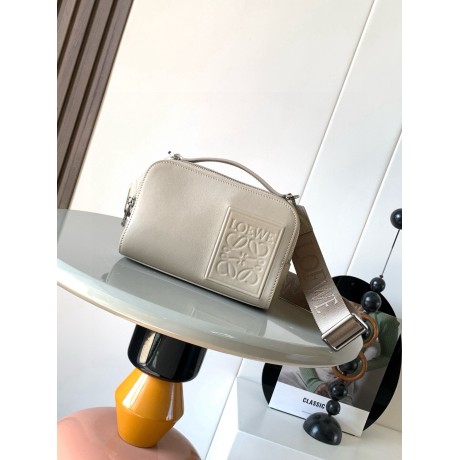 Bag-Loe-126 Size :   18 x13 x8.5 cm