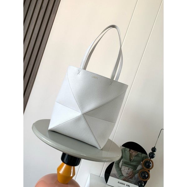 Bag-Loe-130 Size :   31 x25 x14 cm