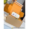 M13391  Bag-Lvbag-003 Size :   10 x 7.5 x 16 cm