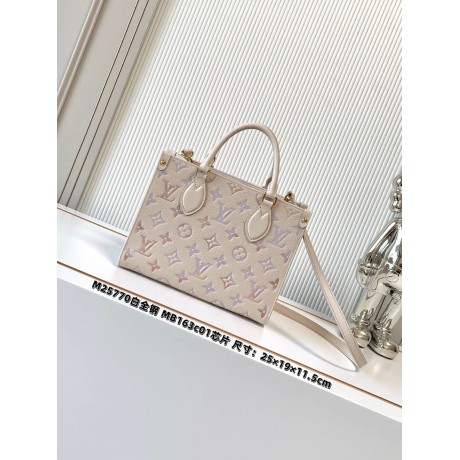 M25770 Bag-Lvbag-109 Size :   25 x 19 x11.5cm