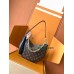 M15056 Bag-Lvbag-117 Size : 19 x 5 x 28.5 cm