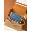 M13070  Bag-Lvbag-119 Size :   15x9x24CM