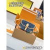 M13070  Bag-Lvbag-129 Size :   15 x 9 x 24 cm