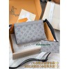 M81115 Bag-Lvbag-139 Size :   14.5 x 4.5 x 22 cm