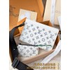 M81115 Bag-Lvbag-140 Size :   14.5 x 4.5 x 22 cm