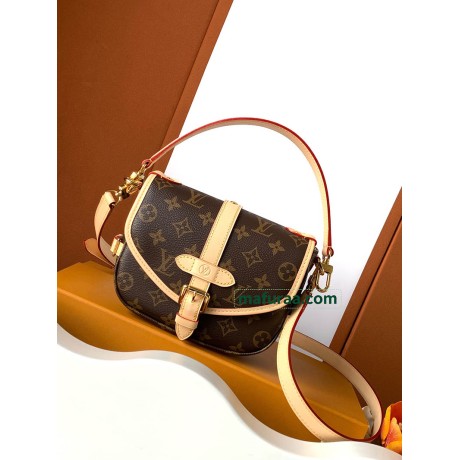 M46740  Bag-Lvbag-156 Size :   20.0 x 16.0 x 7.5 cm