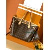 M40995  Bag-Lvbag-159 Size :   31.0 x 28.0 x 14.0 cm