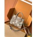 M47054 Bag-Lvbag-166 Size : 18 x 15 x 8.5 cm