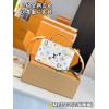 M13662  Bag-Lvbag-213 Size :   11.5 x 6.5 x 19 cm