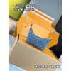 M82949  Bag-Lvbag-229 Size :   18.5 x 11 x 6.5 cm