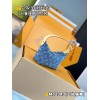 M82949  Bag-Lvbag-229 Size :   18.5 x 11 x 6.5 cm