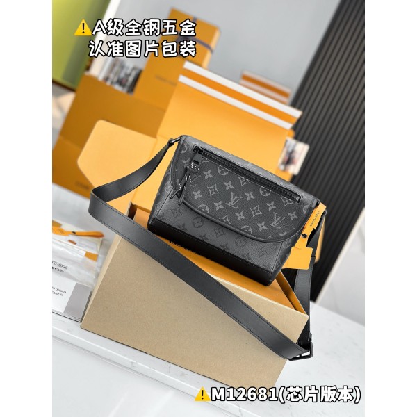 M12681  Bag-Lvbag-277 Size :   17 x 11 x 26.6 cm