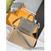 M12109  Bag-Lvbag-281 Size :   16.5 x 11 x 26.5 cm