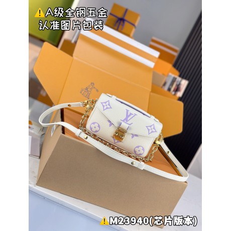 M23940  Bag-Lvbag-302 Size :   21.5x13.5x6cm