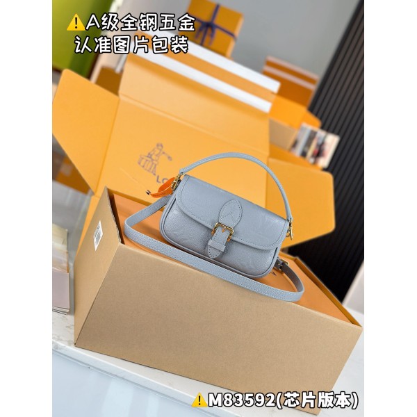 M83592  Bag-Lvbag-306 Size :   19x10.5x6cm