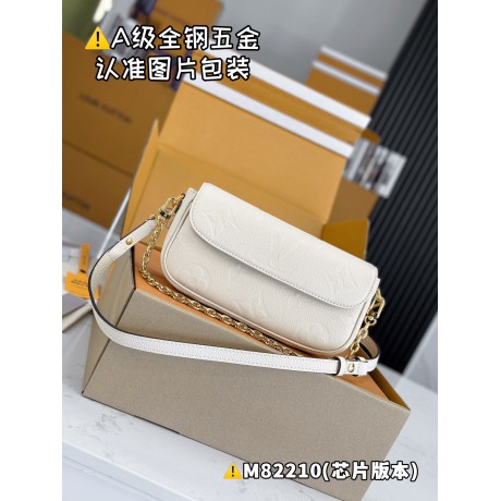 M82210  Bag-Lvbag-312 Size :   23.5x12x4.3cm