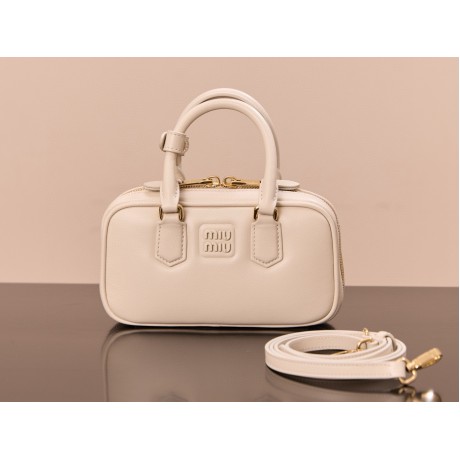 Bag-miumiu-017 Size  5x10x19cm