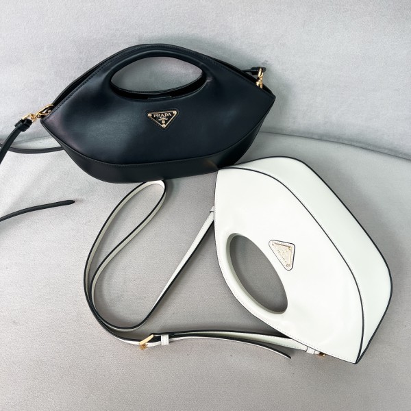 Bag-Par-165 Size  32 x 19 x 4.5cm