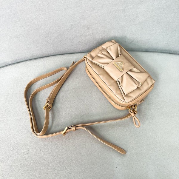 Bag-Par-211 Size  18.5 x 11.5 x 5cm